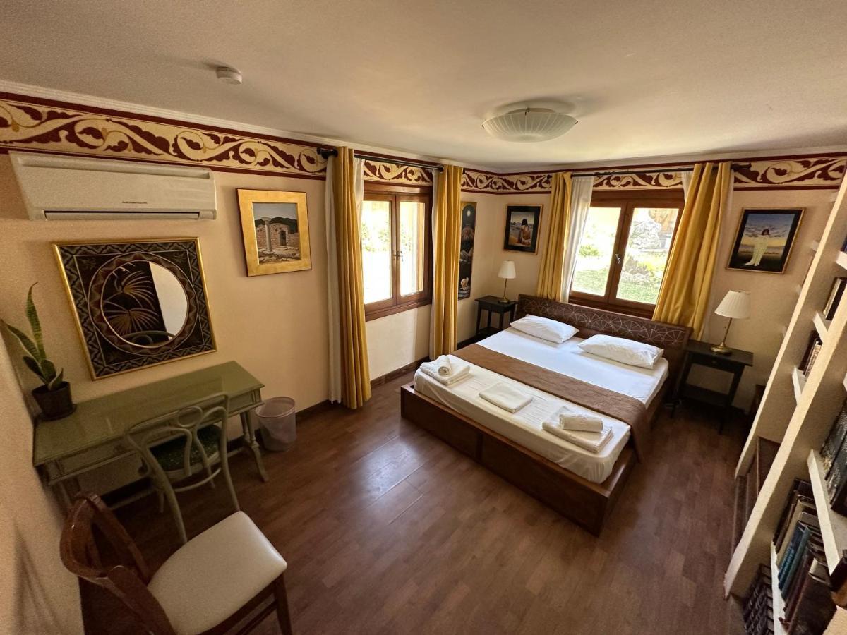 Varias Art House Kallirakhi Экстерьер фото