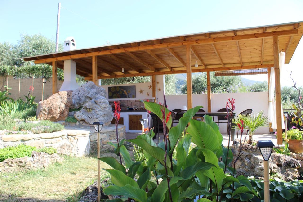 Varias Art House Kallirakhi Экстерьер фото